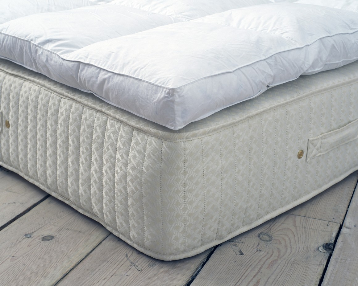 4 Reasons to choose a latex mattress topper